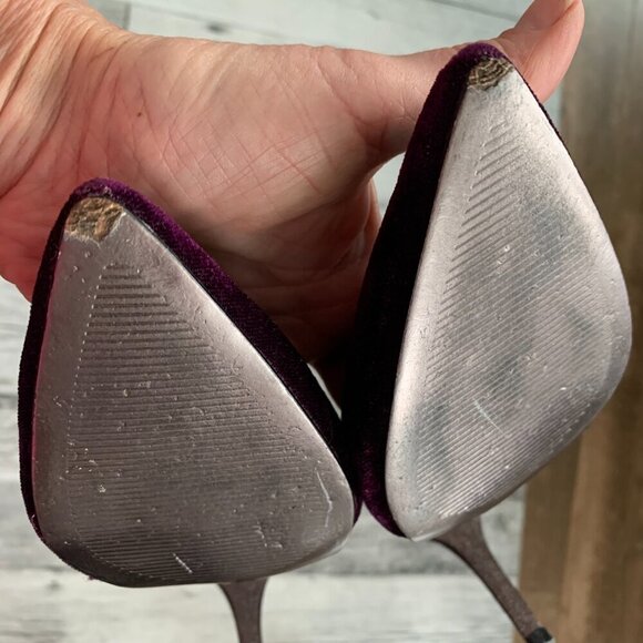 Adrianna Papell Purple Velvet Pointy Toe T-Strap Evening Pumps - Picture 11 of 11